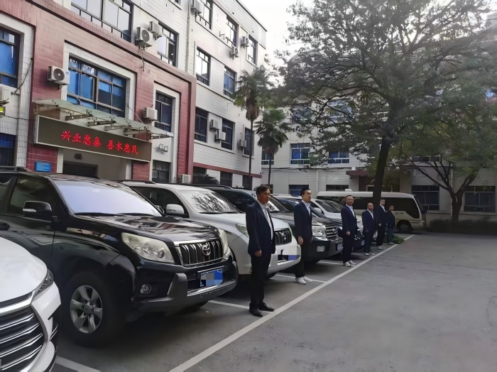 700车队2(1).jpg